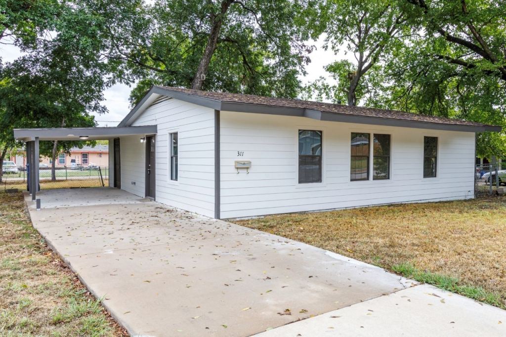 311 Glenfield Drive, Garland, TX 75040 — photo 1