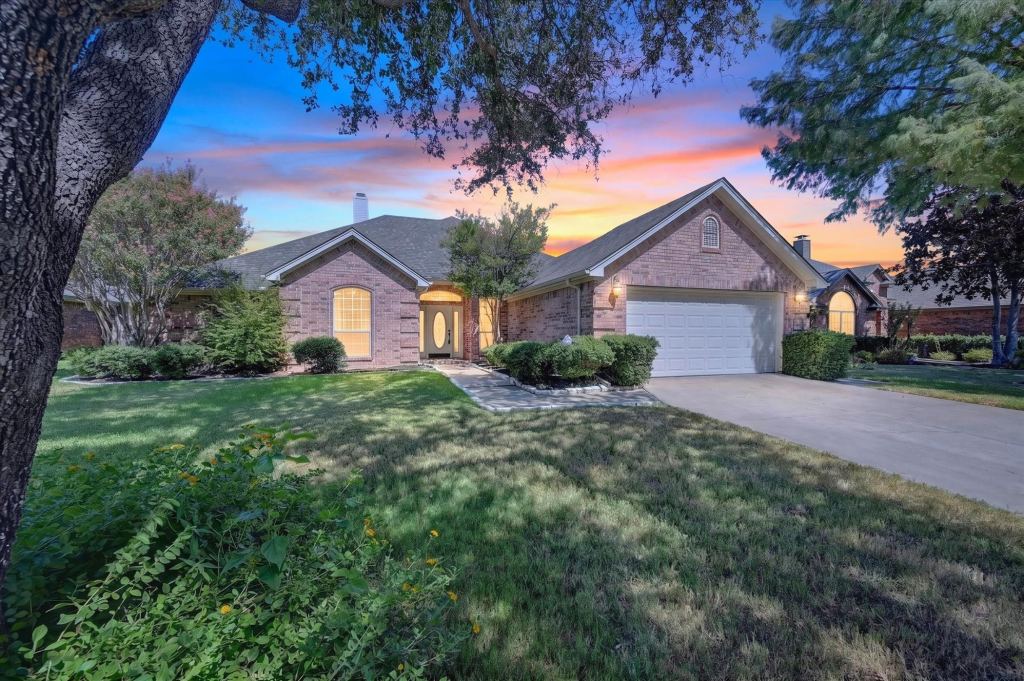 1501 New Haven Drive, Mansfield, TX 76063 — photo 1
