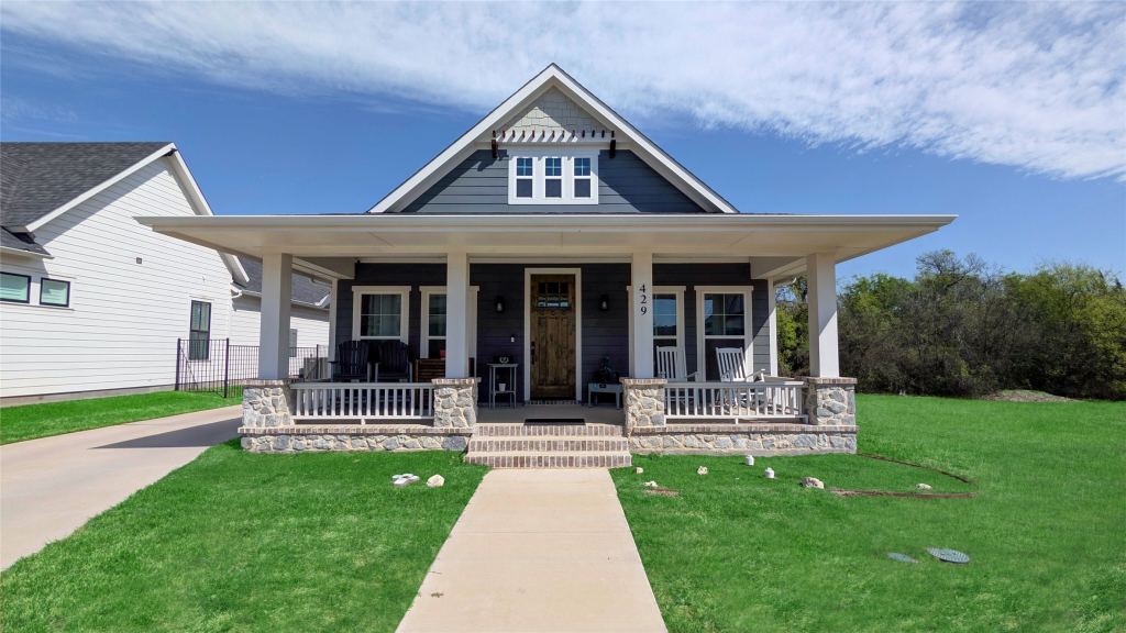 429 Skye Lane, Midlothian, TX 76065 — photo 1