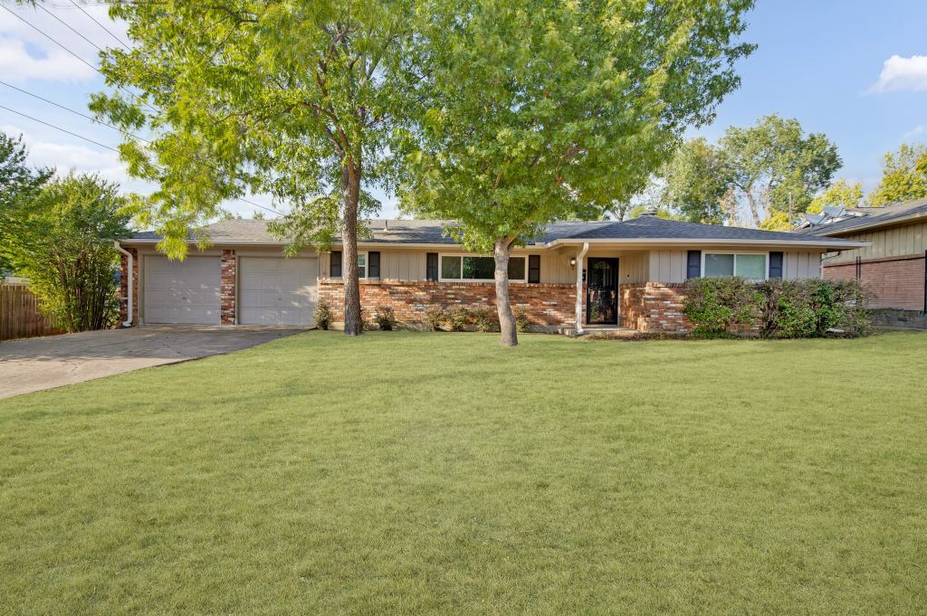 7005 Oakland Lane, North Richland Hills, TX 76180 — photo 1