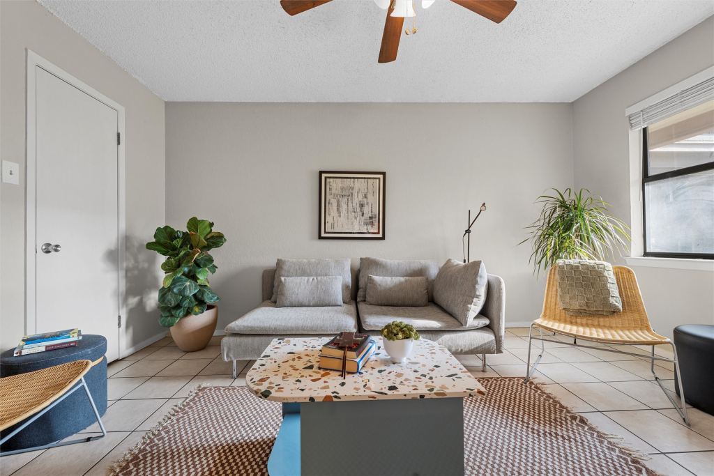 1214 Baylor Avenue 116, Waco, TX 76706 — photo 1