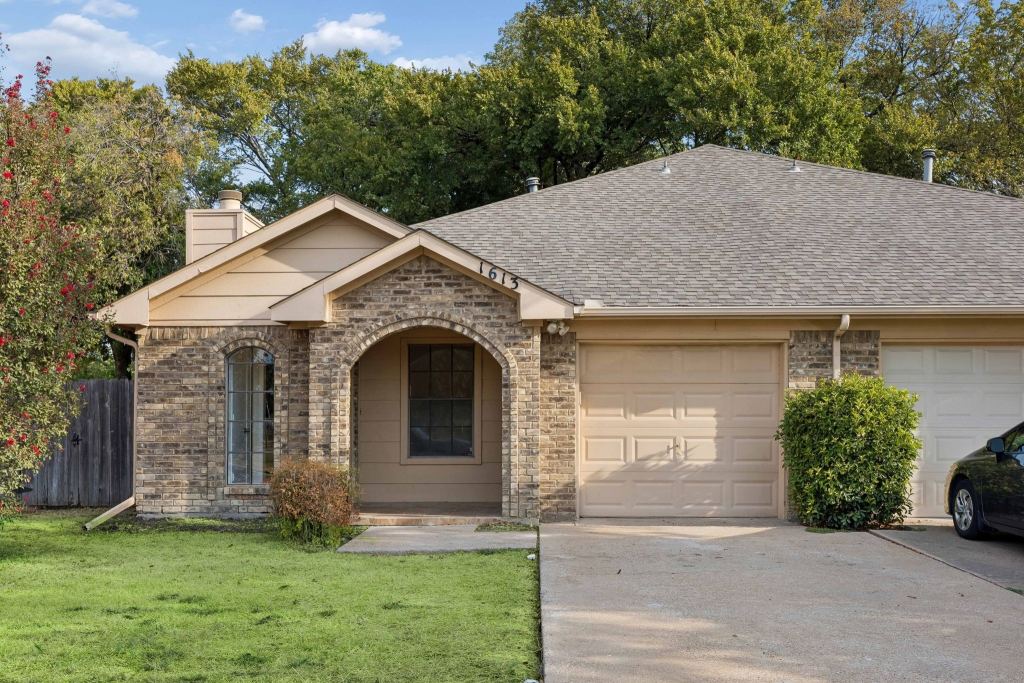 1613 19th Street, Plano, TX 75074 — photo 1