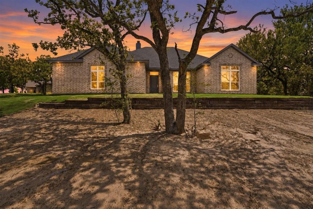 3116 County Road 310, Cleburne, TX 76031 — photo 1