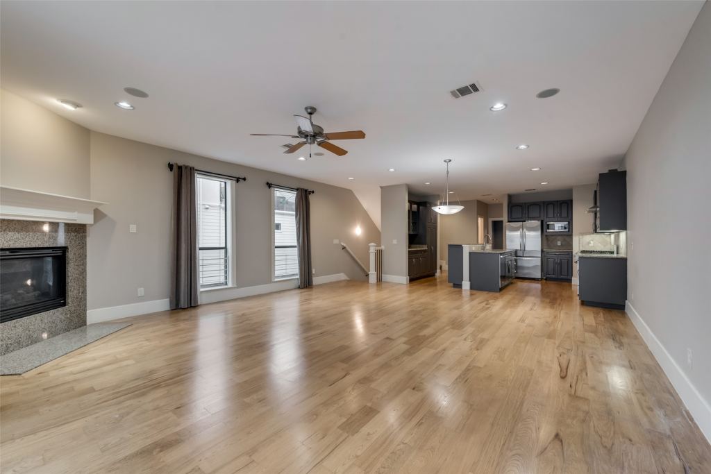 2606 Shelby Avenue 101, Dallas, TX 75219 — photo 1