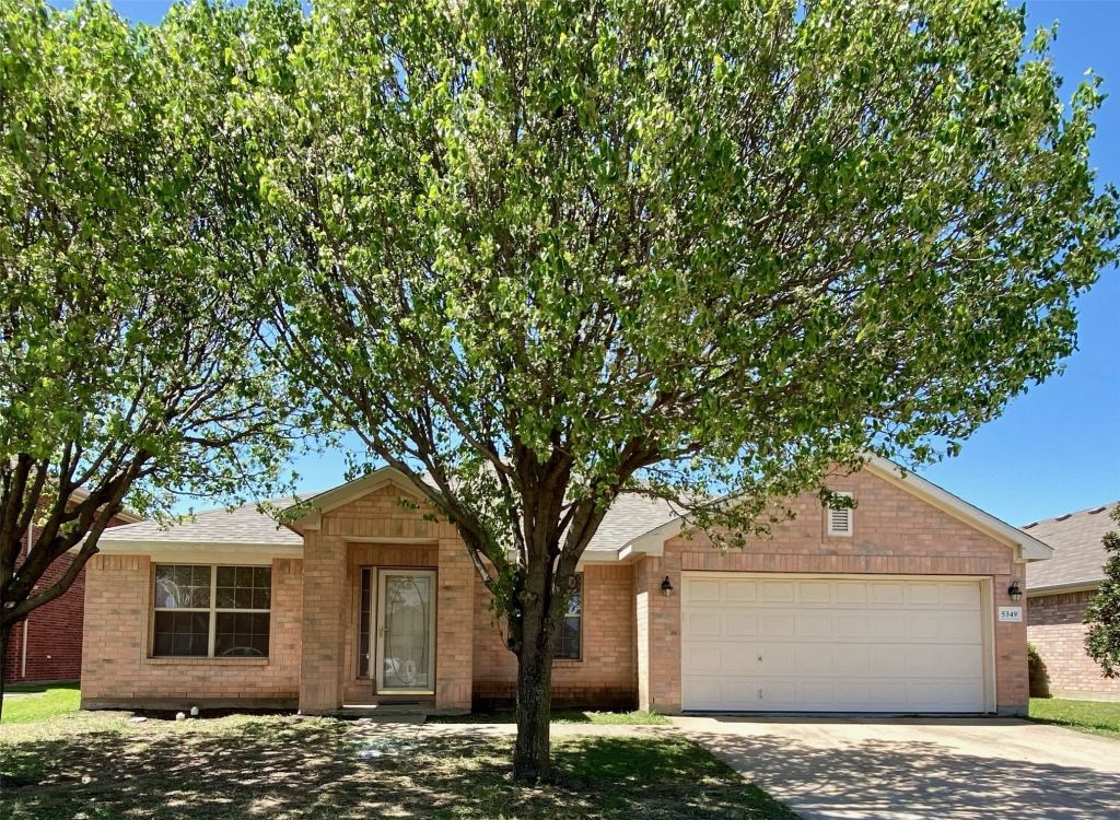 5349 Cameron Drive, Grand Prairie, TX 75052 — photo 1