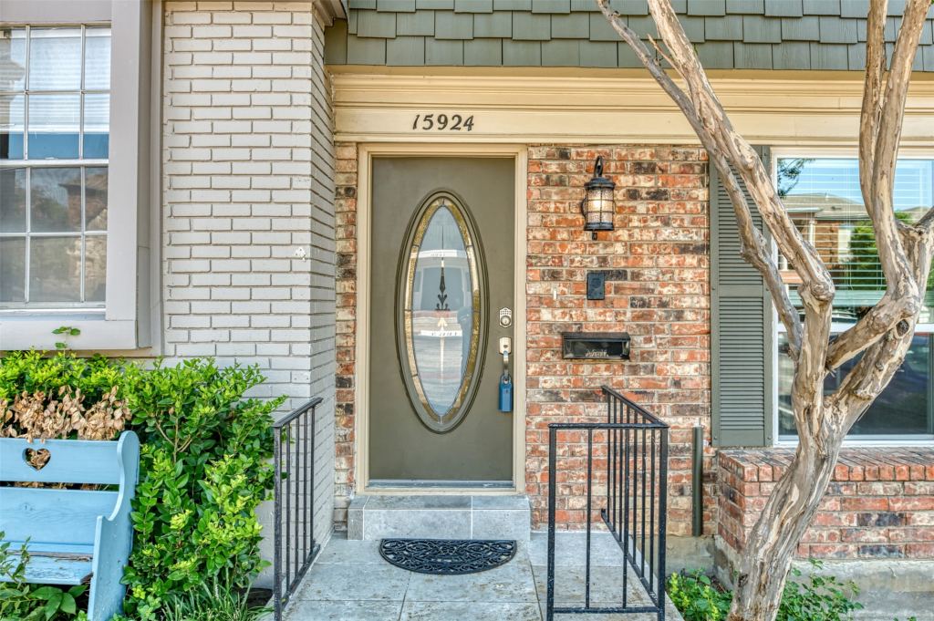 15924 Coolwood Drive 1039, Dallas, TX 75248 — photo 1