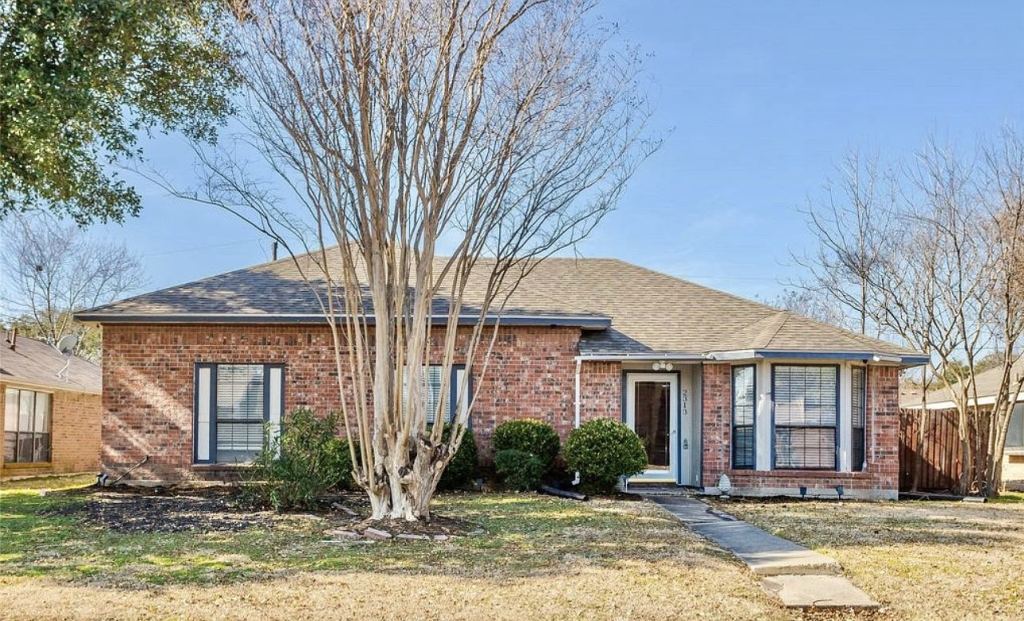 2313 Lakeshore Lane, Rowlett, TX 75088 — photo 1