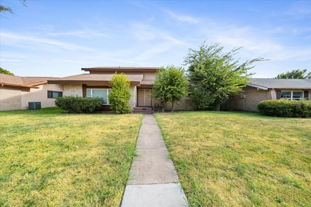 1822 Glouchester Drive, Garland, TX 75044 — photo 1