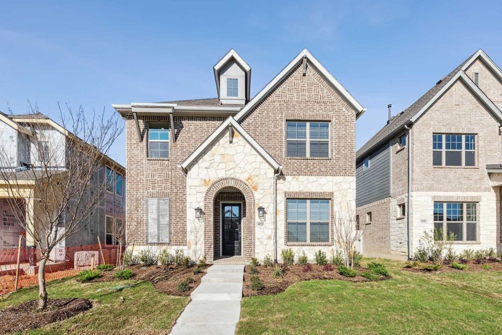1904 Cola Drive
