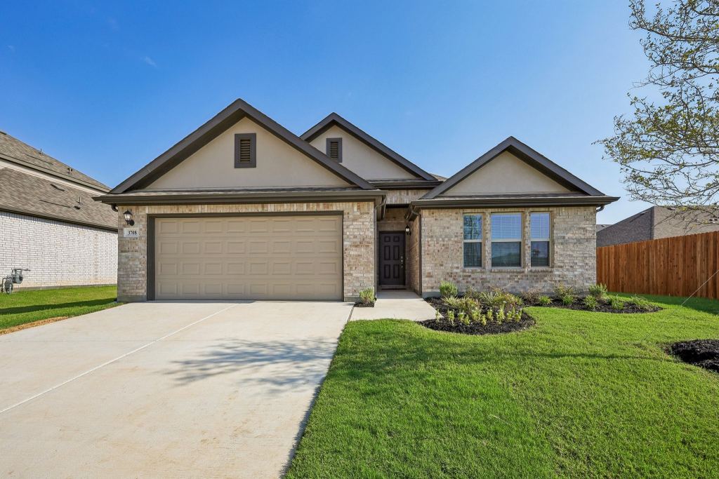 3708 Yarrow Drive, Denton, TX 76226 — photo 1