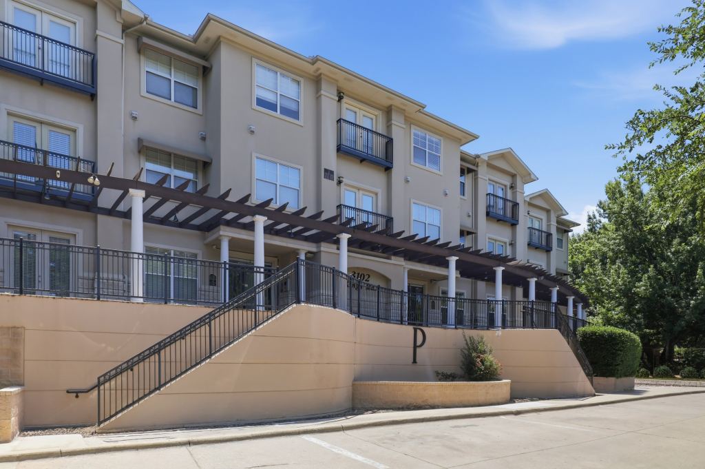 3102 Kings Road 2212, Dallas, TX 75219 — photo 1