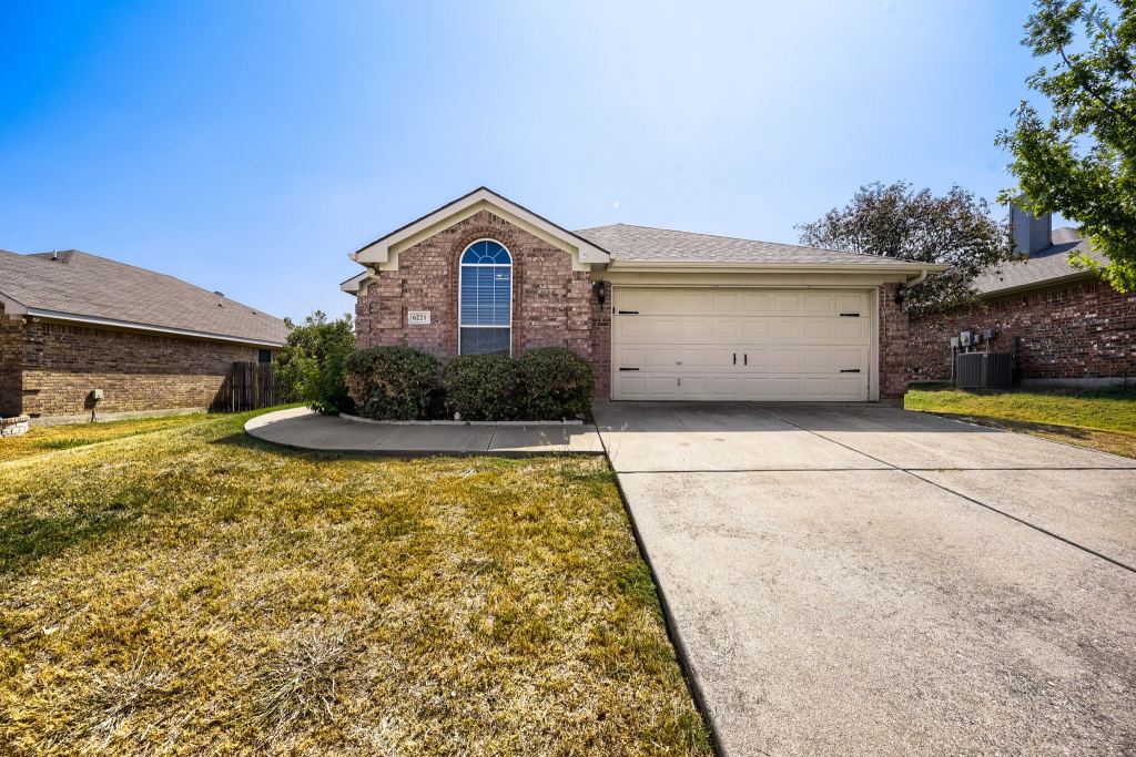6221 Brooklynn Drive, Fort Worth, TX 76179 — photo 1