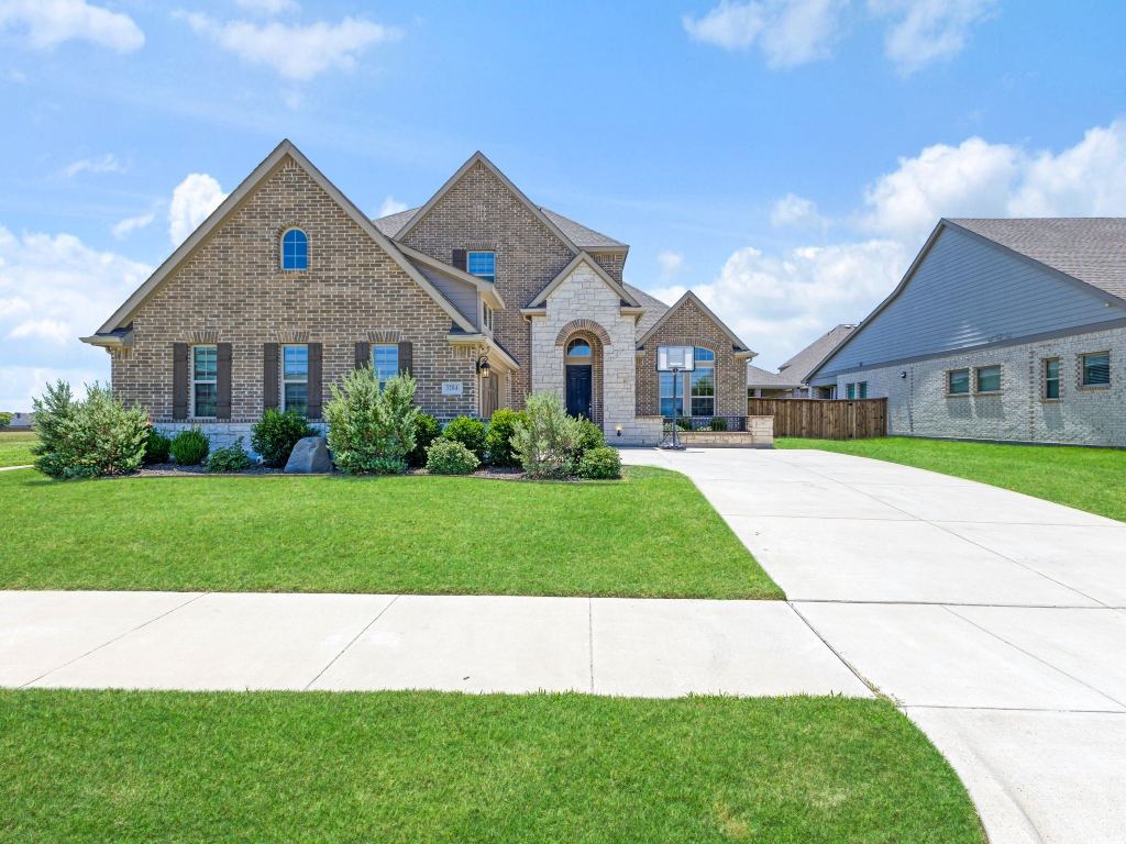 3204 Julian Street, Mansfield, TX 76063 — photo 1
