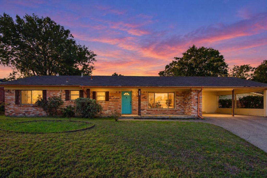 1421 Eastview Drive, Weatherford, TX 76086 — photo 1