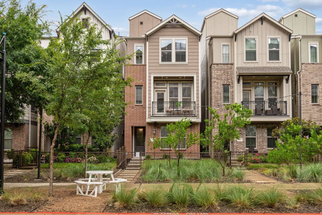 1071 Tea Olive Lane, Dallas, TX 75212 — photo 1