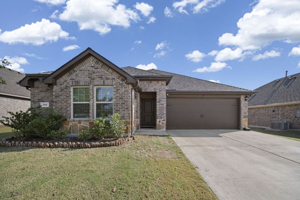 216 Churchill Court, Waxahachie, TX 75165 — photo 1