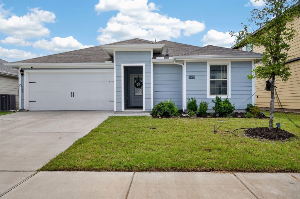 6417 Shoreline Lane, Princeton, TX 75407 — photo 1