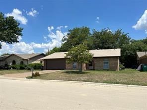 1226 Crescent Street, Denton, TX 76201 — photo 1