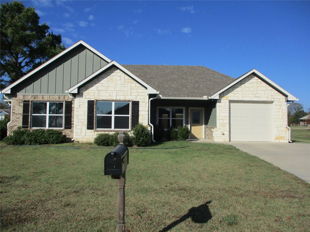 207 Mill Street, Emory, TX 75440 — photo 1