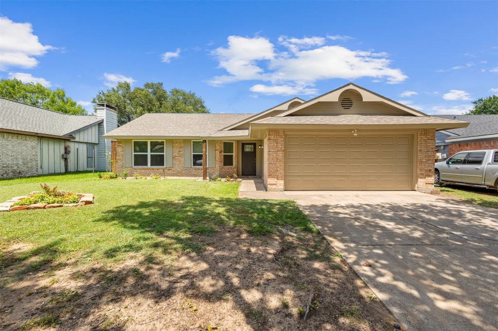 212 Mapleridge Drive, Rockwall, TX 75032 — photo 1