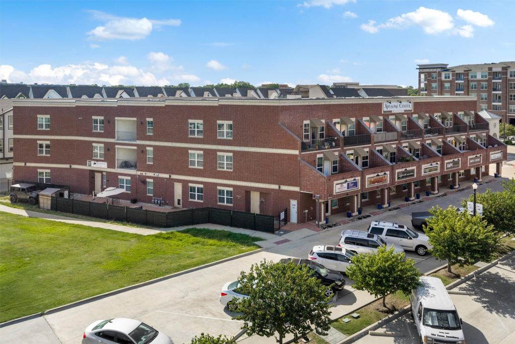 251 S Mill Street 380, Lewisville, TX 75057 — photo 1
