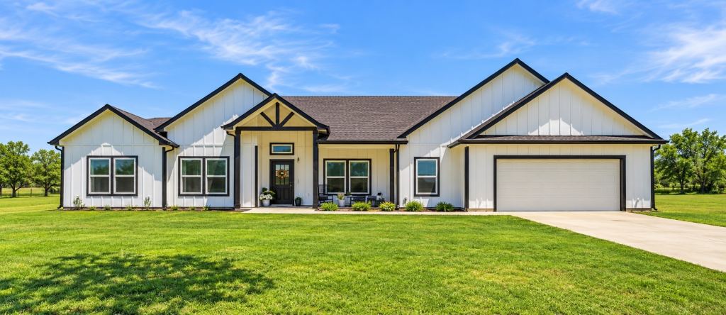 689 Dill Road, Weatherford, TX 76085 — photo 1