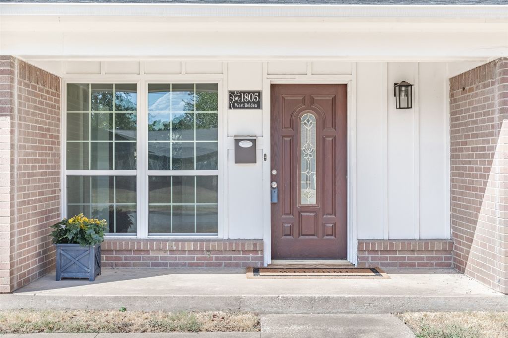 1805 W Belden, Sherman, TX 75092 — photo 1