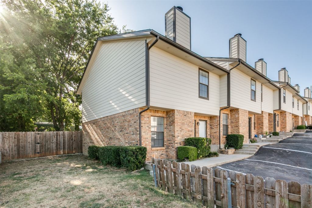 1265 Dallas Drive, Denton, TX 76205 — photo 1