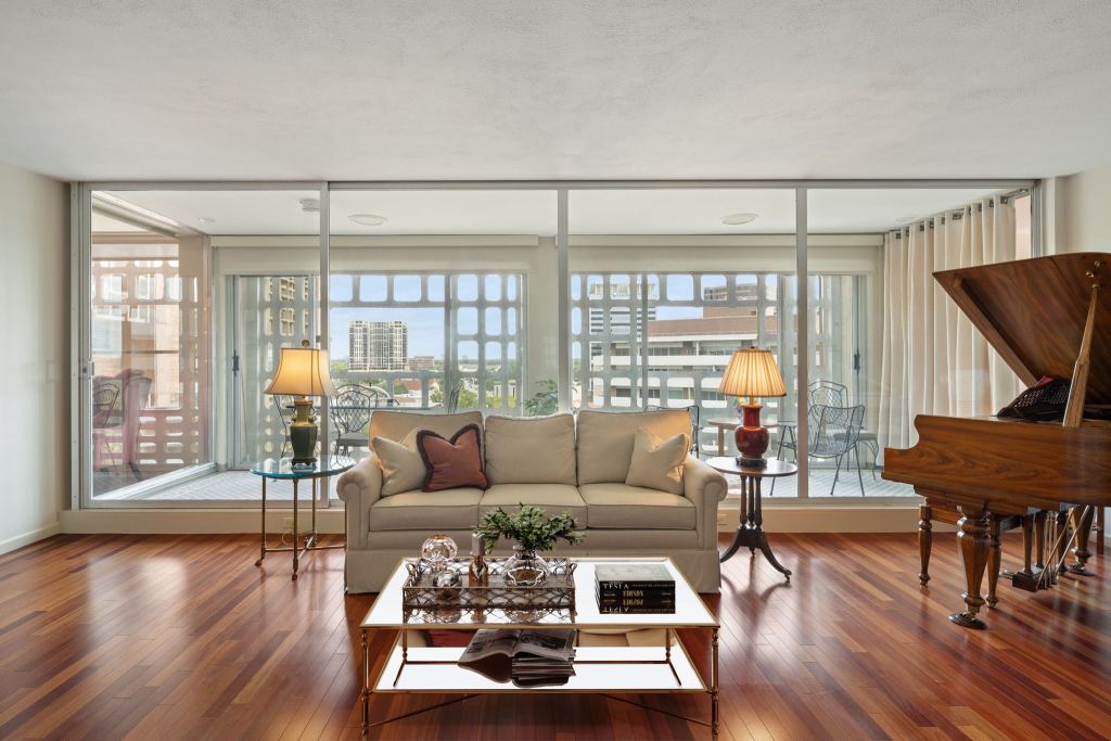 3525 Turtle Creek Boulevard 12E