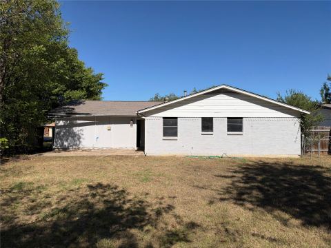 127 Wanda Way, Burleson, TX 76028 — photo 2