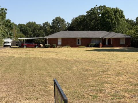1329 E UNION BOWER Road, Irving