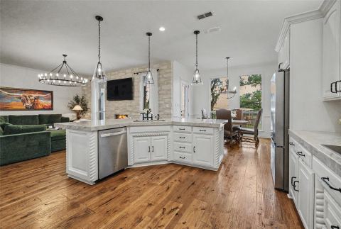 137 Silver Saddle Circle, Weatherford, TX 76087 — photo 3