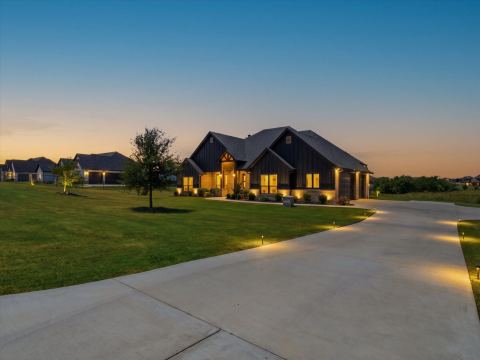 1115 Pioneer Crossing, Weatherford, TX 76088 — photo 2