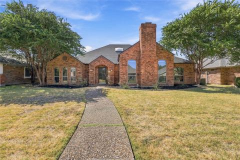 2312 Stone Glen Lane, Carrollton, TX 75007 — photo 2