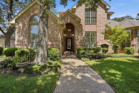 6009 Wallace Meadows Court, Arlington, TX 76001 — photo 2