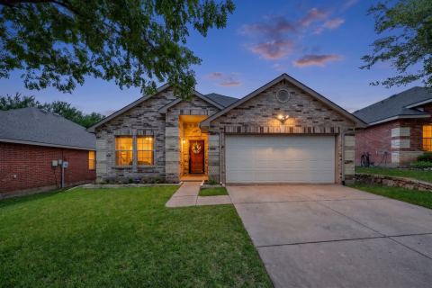 3209 Clydesdale Drive, Denton, TX 76210 — photo 2