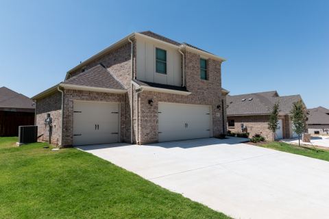 507 Reatta Drive, Justin