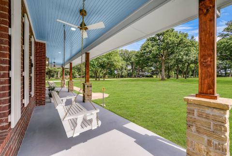 1037 Harrison Road, Denison
