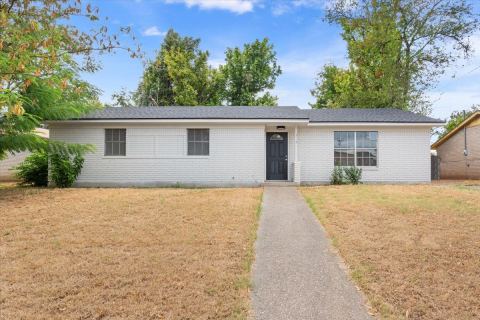 313 Carver Street, Waco