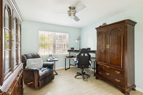 3031 Mahanna Springs Drive B, Dallas, TX 75235 — photo 2