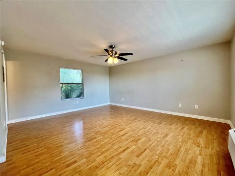 701 W Sycamore Street 203, Denton, TX 76201 — photo 3