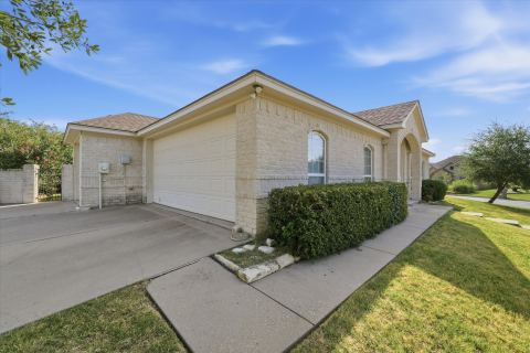 32 North Shore Circle, Waco, TX 76708 — photo 3