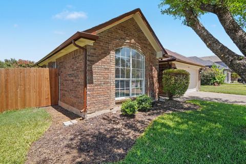 6017 Hilltop Drive, Watauga, TX 76148 — photo 3