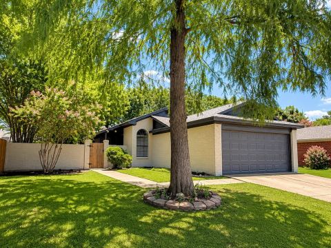 6816 Fire Hill Drive, Fort Worth, TX 76137 — photo 2