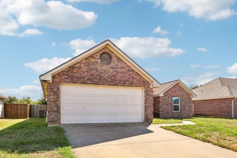 205 Quail Run, Aubrey, TX 76227 — photo 3