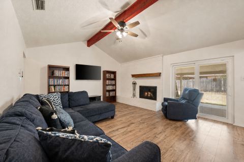 4601 Mandalay Drive, Arlington, TX 76016 — photo 2