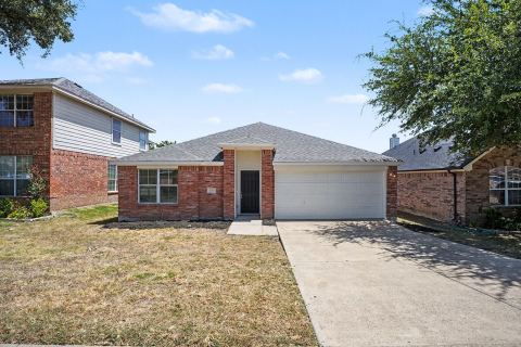 2640 Pioneer Bluffs Road, Balch Springs