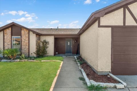 5511 Creek Valley Drive, Arlington, TX 76018 — photo 2