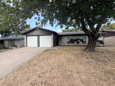2704 Springlake Court, Irving