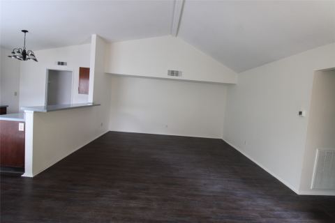 407 Pogue Street, Cedar Hill, TX 75104 — photo 2